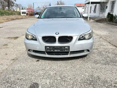 Gebraucht BMW 523 177 PS (130 kW) 2005 Silber Limousine