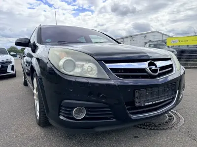 Gebraucht Opel Signum Sport 184 PS (135 kW) 2006 Schwarz Kleinwagen