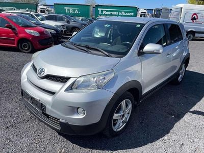 Gebraucht Toyota Urban Cruiser Basis 90 PS (66 kW) 2010 Silver mica metallic Kleinwagen