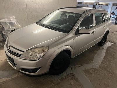 Gebraucht Opel Astra 116 PS (85 kW) 2008 Silber Kombi