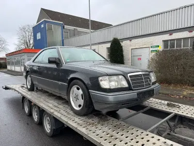 Gebraucht Mercedes E220 Sportline 150 PS (110 kW) 1993 Schwarz