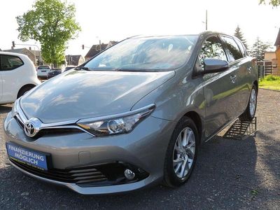 Usata Toyota Auris Edition-S 116 CV (85 kW) 2017 Grigio Utilitaria