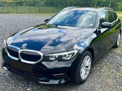 gebraucht BMW 318 d Kombi, 10/2020 Top-Ausstattung, Langstreckenfahrzeug