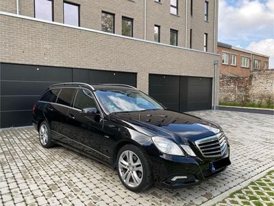 Mercedes E220