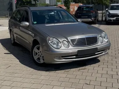 Gebraucht Mercedes E220 150 PS (110 kW) 2004 Beige Kombi
