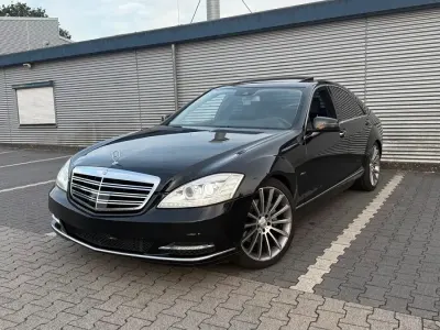 Gebraucht Mercedes S250 204 PS (150 kW) 2011 Schwarz Limousine