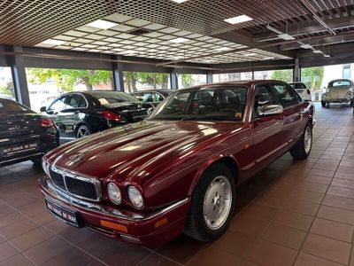 Jaguar XJ6