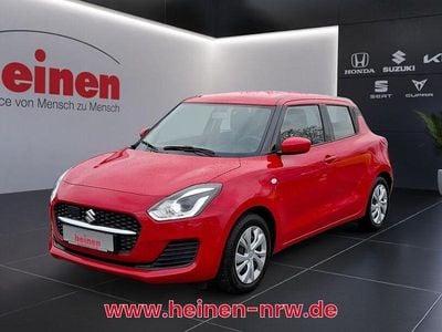 Rot Gebraucht 2021 Suzuki Swift Club Kleinwagen | 12.199 € (Fairer Preis)