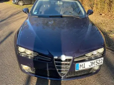 Usata Alfa Romeo 159 185 CV (136 kW) 2009 Blu Berlina