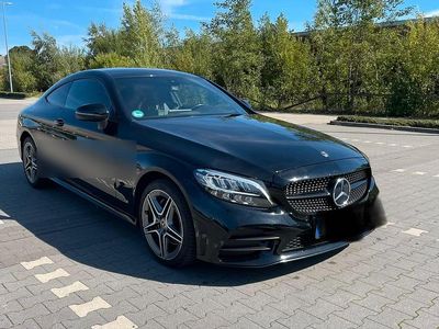 Schwarz Gebraucht 2018 Mercedes C180 Coupé | 27.000 € (Etwas zu teuer)