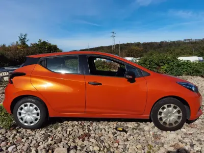 Gebraucht Nissan Micra Acenta 90 PS (66 kW) 2017 Orange Kleinwagen