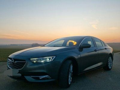 Grau Gebraucht 2017 Opel Insignia Dynamic Limousine | 13.500 € (Guter Preis)