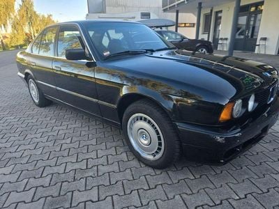 Schwarz Gebraucht 1993 BMW 525 Limousine | 8.780 €