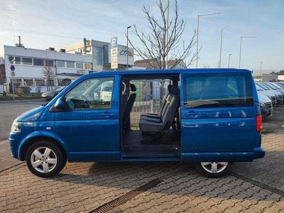 Usata VW Caravelle 179 CV (131 kW) 2010 Blu Furgone