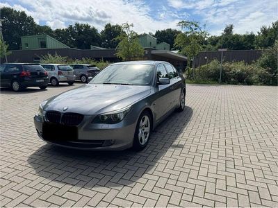 Gebraucht BMW 523 190 PS (139 kW) 2007 Grau Limousine