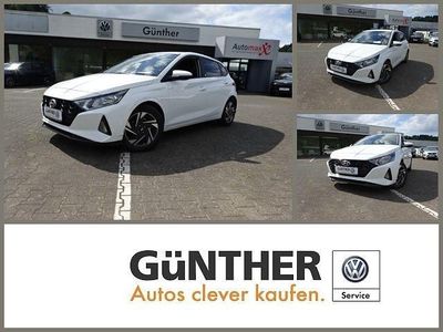 Weiß Gebraucht 2022 Hyundai i20 Edition 30 Limousine | 14.575 € (Fairer Preis)