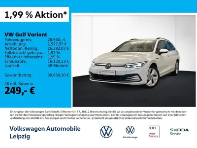 Gebraucht VW Golf VIII Style 190 PS (139 kW) 2024 Weiß Kombi