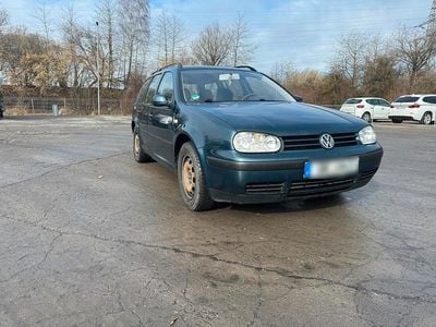 Gebraucht VW Golf IV 101 PS (74 kW) 2002 Grün Kombi