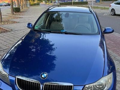 Blau Gebraucht 2007 BMW 320 Kombi | 3.300 € (Guter Preis)