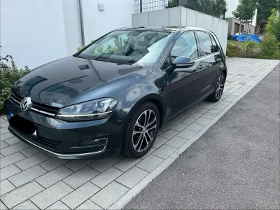 Gebraucht VW Golf VII Allstar 110 PS (80 kW) 2016 Grau Limousine