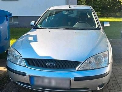 Usata Ford Mondeo 115 CV (84 kW) 2003 Argento Berlina