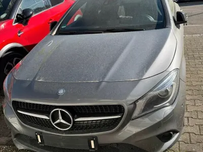 Gebraucht Mercedes CLA180 122 PS (89 kW) 2014 Schwarz Limousine