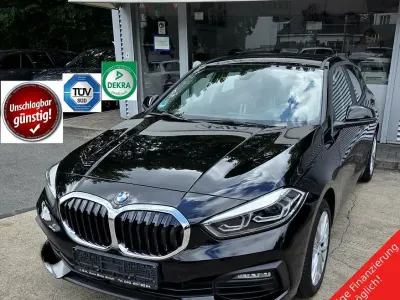 Gebraucht BMW 120 Sport Line 190 PS (139 kW) 2022 Schwarz Limousine
