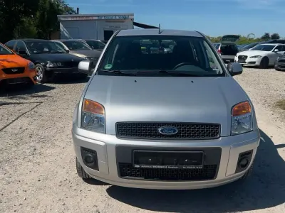 Gebraucht Ford Fusion 80 PS (58 kW) 2010 Kleinwagen