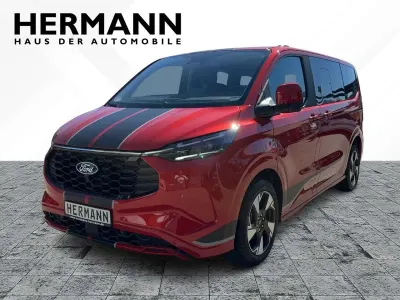 Nuova Ford Tourneo 232 CV (170 kW) 2026 Rosso Monovolume