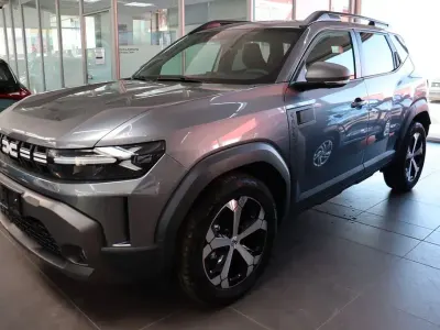Neu Dacia Duster Journey 154 PS (113 kW) 2026 Grau SUV