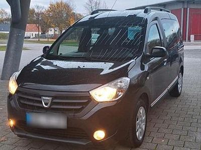 Usata Dacia Dokker 90 CV (66 kW) 2013 Nero Monovolume