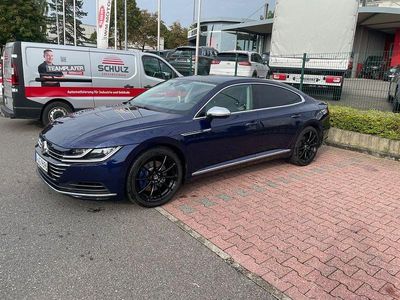 Blau Gebraucht 2017 VW Arteon Elegance Kleinwagen | 21.000 € (Guter Preis)
