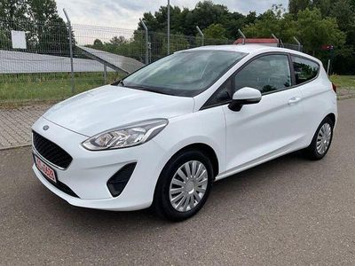 Gebraucht Ford Fiesta Trend 75 PS (55 kW) 2017 Weiß Limousine