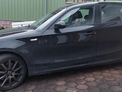 Gebraucht BMW 123 Sport Line 204 PS (150 kW) 2009 Schwarz Kleinwagen