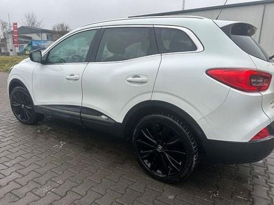 Weiß Gebraucht 2016 Renault Kadjar Bose Edition SUV | 8.250 € (Etwas zu teuer)