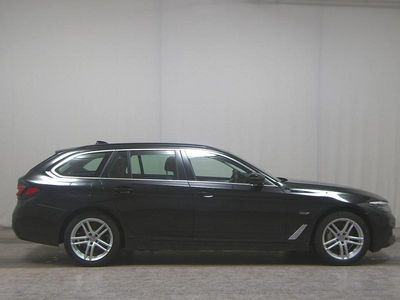 Gebraucht BMW 530e Sport Line 292 PS (214 kW) 2022 Schwarz Kombi