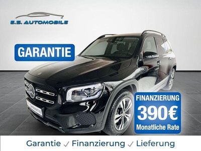 Mercedes GLB220