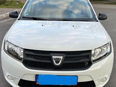 Second-hand Dacia Sandero Ambiance 73 CP (53 kW) 2015 Alb Berlinǎ