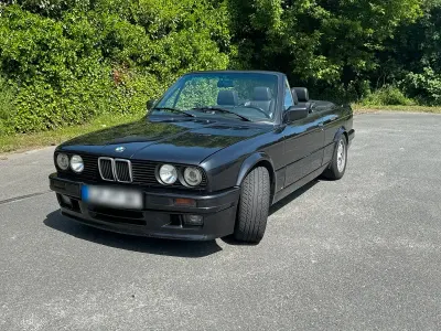 Używany BMW 325 171 KM (125 kW) 1990 Czarny Kabriolet