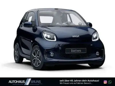 Gebraucht Smart ForTwo Electric Drive Exclusive 60 kW (82 PS) 2024 Bodypanels in sapphire blue Cabrio