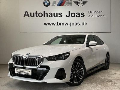 Mineralweiß Gebraucht 2025 BMW i5 M Sport Limousine | 62.900 €