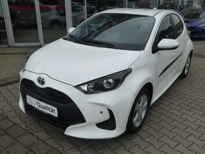 Brugt Toyota Yaris Hybrid Comfort 116 HK (85 kW) 2022 Hvid Hatchback