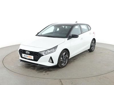Weiß Gebraucht 2021 Hyundai i20 Intro Edition Limousine | 15.700 € (Etwas zu teuer)