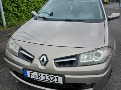 Gebraucht Renault Clio GrandTour 105 PS (77 kW) 2009 Gold Kombi