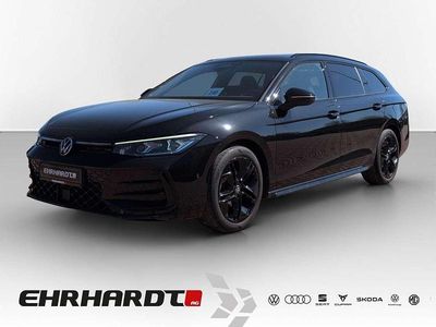 Second-hand VW Passat R-line 150 CP (110 kW) 2024 Negru Break