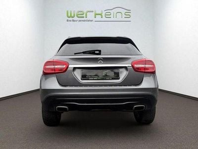 Usata Mercedes GLA200 Night 136 CV (100 kW) 2016 Grigio SUV