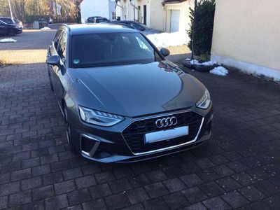 Gebraucht Audi A4 S-Line 190 PS (139 kW) 2019 Grau Kombi