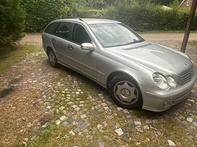 Mercedes C200