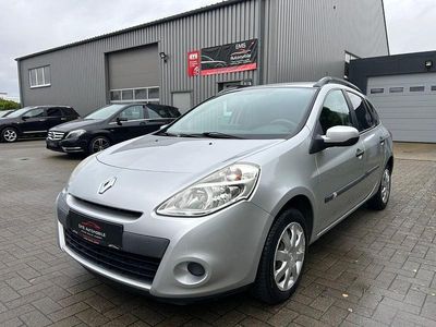 Silber Gebraucht 2012 Renault Clio GrandTour Expression Kombi | 3.990 € (Etwas zu teuer)