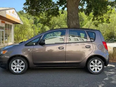Gebraucht Mitsubishi Colt 95 PS (69 kW) 2011 Braun Kleinwagen